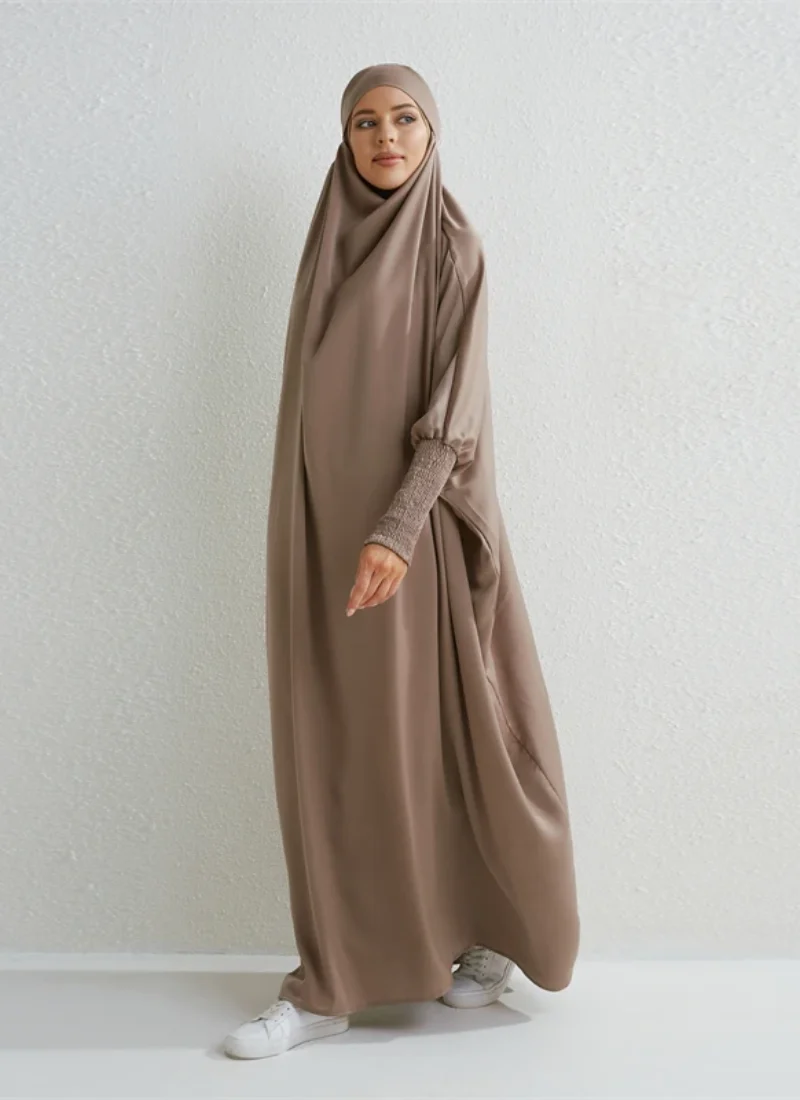 Abaya musulmane à capuche